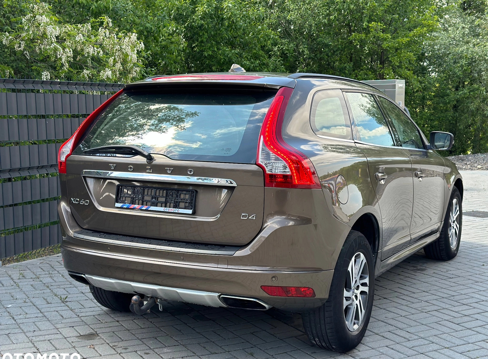 Volvo XC 60 cena 64990 przebieg: 240994, rok produkcji 2015 z Skalbmierz małe 352